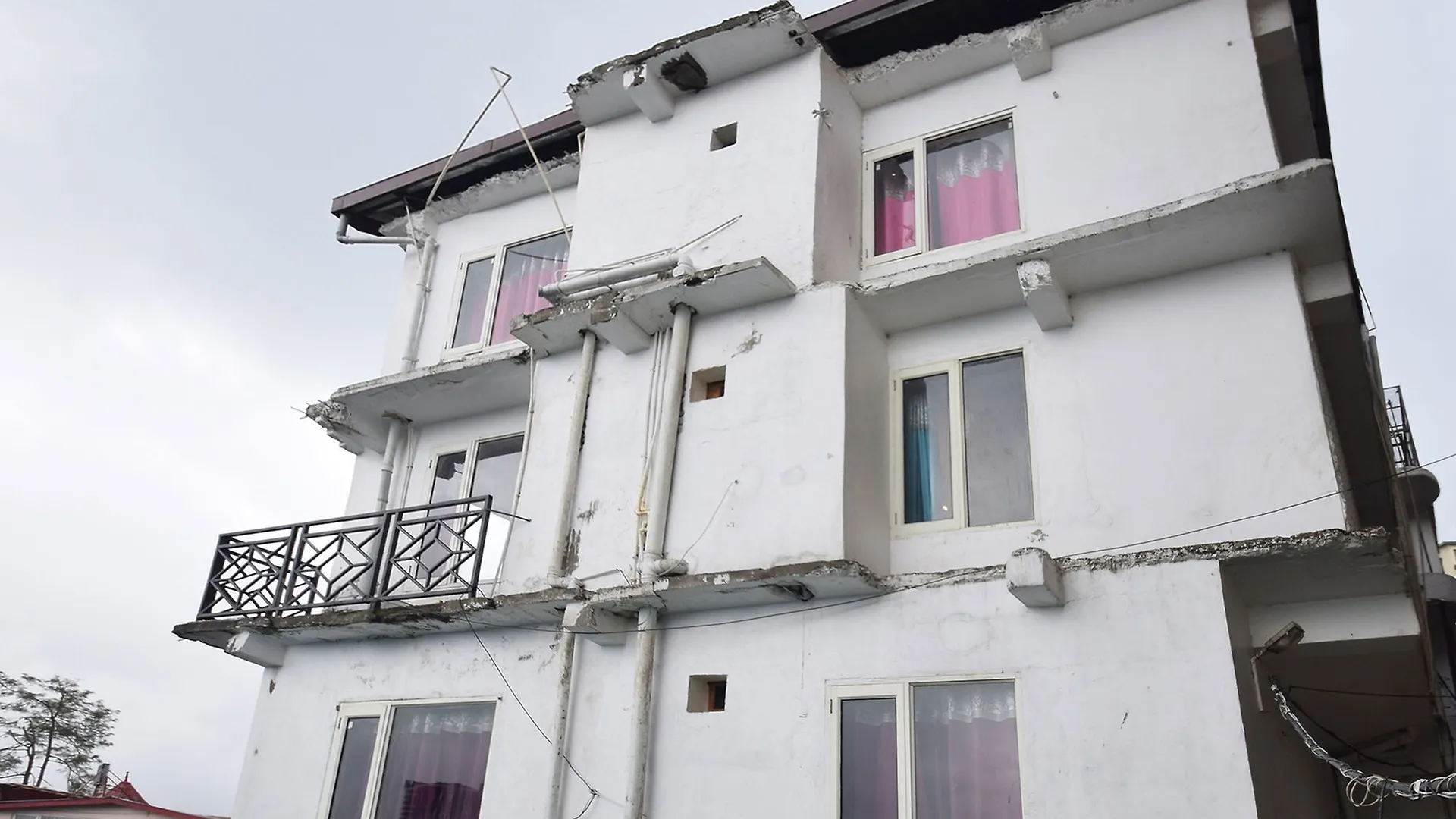 Oyo 8439 Hotel Howard Shimla